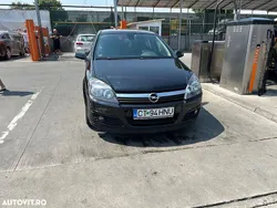 Negru Utilizat 2005 Opel Astra Sport Break | 1.800 EUR (Preț OK)