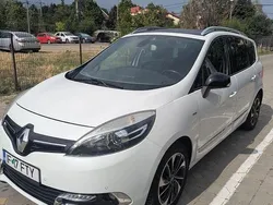 Culoarealb Utilizat 2015 Renault Grand Scénic III Monovolum | 9.000 EUR (Puțin scump)