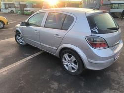 Utilizat 2009 Opel Astra Hatchback | 2.590 EUR (Puțin scump)
