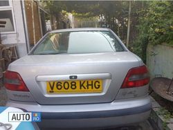 Utilizat 2000 Volvo S40 Berlinǎ | 800 EUR