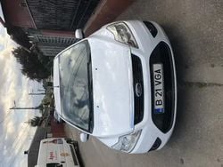 Utilizat 2011 Ford Focus Berlinǎ | 3.650 EUR