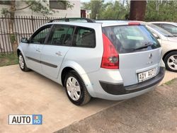 Gri Utilizat 2005 Renault Mégane GrandTour Break | 1.999 EUR