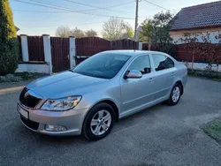 Argintiu Utilizat 2009 Skoda Octavia Elegance Hatchback | 4.000 EUR (Preț bun)