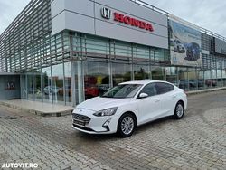 Culoarealb Utilizat 2020 Ford Focus Titanium Berlinǎ | 12.490 EUR (Puțin scump)