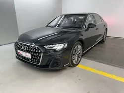 Gri inchis metalic Utilizat 2023 Audi A8L Berlinǎ | 73.000 EUR