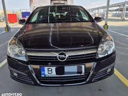 Culoarenegru Utilizat 2009 Opel Astra GTC Sport Coupe | 4.500 EUR