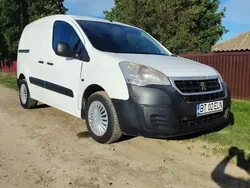 Utilizat 2016 Peugeot Partner Monovolum | 3.900 EUR