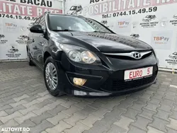 Negru Utilizat 2011 Hyundai i30 Comfort Break | 4.990 EUR (Preț OK)