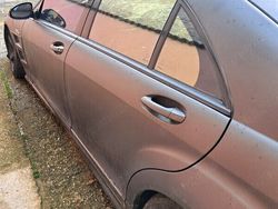 Utilizat 2008 Mercedes 500 | 9.600 EUR