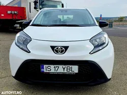 Alb Utilizat 2023 Toyota Aygo Hatchback | 11.000 EUR (Super Preț)