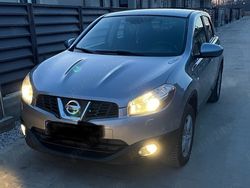 Gri Utilizat 2011 Nissan Qashqai SUV | 6.200 EUR (Preț OK)