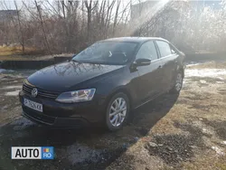 Negru Utilizat 2014 VW Jetta Berlinǎ | 9.300 EUR