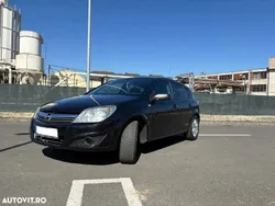 Negru Utilizat 2009 Opel Astra Hatchback | 1.999 EUR (Preț bun)