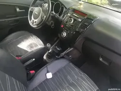 Alb Utilizat 2013 Kia Venga 2 Hatchback | 4.700 EUR