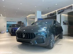 Negru Utilizat 2023 Maserati Grecale SUV | 98.393 EUR