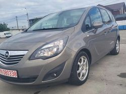 Gri Utilizat 2011 Opel Meriva Edition Monovolum | 3.950 EUR (Preț OK)