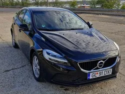 Culoarenegru Utilizat 2017 Volvo V40 Break | 10.990 EUR (Puțin scump)