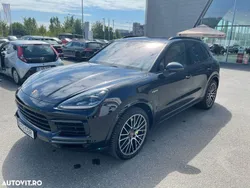 Negru Utilizat 2020 Porsche Cayenne SUV | 69.900 EUR (Super Preț)