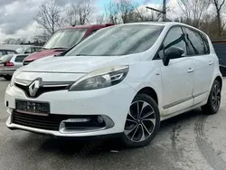 Utilizat 2014 Renault Scénic III Bose Edition Monovolum | 3.900 EUR