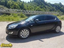 Negru Utilizat 2011 Opel Astra Hatchback | 6.800 EUR (Scump)