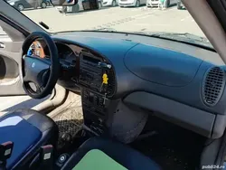 Negru Utilizat 2001 Saab 9-3 Hatchback | 2.800 EUR