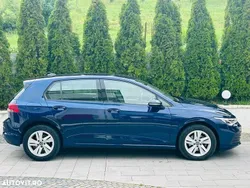 Albastru Utilizat 2022 VW Golf VIII Life Hatchback | 14.950 EUR (Preț bun)