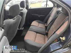 Albastru Utilizat 2001 Mitsubishi Carisma Hatchback | 1.200 EUR