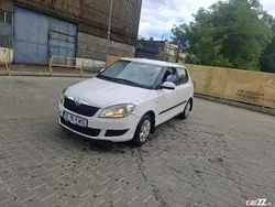 Utilizat 2013 Skoda Fabia | 2.850 EUR