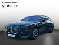 Black sapphire metallic metalizat Utilizat 2024 BMW 740 Comfort Edition Berlinǎ | 92.904 EUR