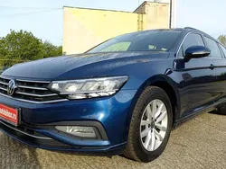 Albastru Utilizat 2021 VW Passat Comfortline Break | 14.890 EUR (Preț bun)