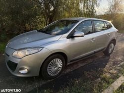 Culoareargint Utilizat 2009 Renault Mégane GrandTour Dynamique Break | 3.490 EUR (Preț OK)