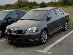 Utilizat 2006 Toyota Avensis T2 Berlinǎ | 2.850 EUR