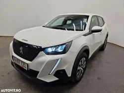 Alb Utilizat 2021 Peugeot 2008 Active SUV | 13.328 EUR (Preț bun)