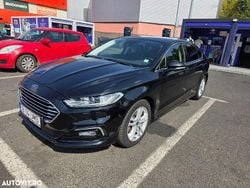 Culoarenegru Utilizat 2019 Ford Mondeo Titanium Hatchback | 11.000 EUR (Super Preț)