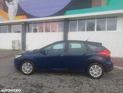 Culoarealbastru Utilizat 2017 Ford Focus Hatchback | 6.850 EUR (Preț bun)