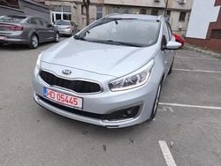 Gri Utilizat 2017 Kia Ceed Hatchback | 5.750 EUR (Super Preț)