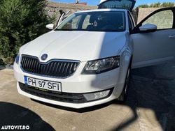 Culoarealb Utilizat 2013 Skoda Octavia Elegance Berlinǎ | 6.900 EUR (Preț OK)
