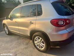 Gri Utilizat 2010 VW Tiguan SUV | 5.700 EUR (Preț bun)