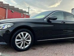 Culoarenegru Utilizat 2019 Mercedes C220 Berlinǎ | 26.500 EUR (Preț OK)