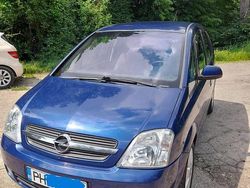 Culoarealbastru Utilizat 2005 Opel Meriva Monovolum | 1.300 EUR (Puțin scump)