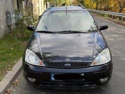Culoarenegru Utilizat 2003 Ford Focus Break | 700 EUR (Preț bun)
