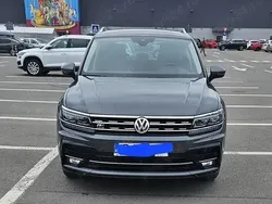 Gri Utilizat 2018 VW Tiguan Comfortline SUV | 21.000 EUR (Super Preț)