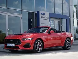 Rosu Utilizat 2023 Ford Mustang Cabrio | 53.900 EUR
