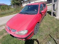 Utilizat 2002 Renault Mégane II Hatchback | 1.700 EUR (Puțin scump)