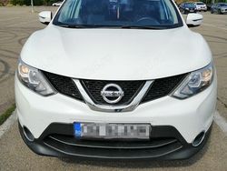 Alb Utilizat 2015 Nissan Qashqai SUV | 10.650 EUR (Preț OK)