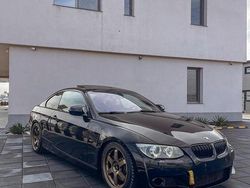 Culoarenegru Utilizat 2011 BMW 335 Comfort Edition Coupe | 12.900 EUR