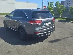 Gri Utilizat 2017 Kia Sorento SUV | 14.500 EUR (Super Preț)