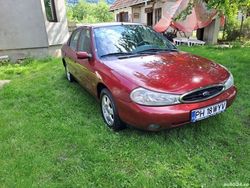 Utilizat 1998 Ford Mondeo Ghia Hatchback | 3.500 EUR
