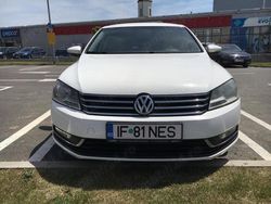 Alb Utilizat 2014 VW Passat Berlinǎ | 8.900 EUR (Preț OK)