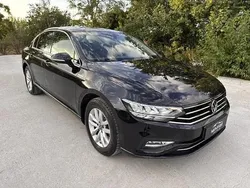 Culoarenegru Utilizat 2021 VW Passat Berlinǎ | 20.570 EUR (Preț OK)